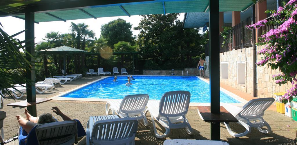 Residence Miralago Rooms & Apartments Manerba del Garda Ngoại thất bức ảnh