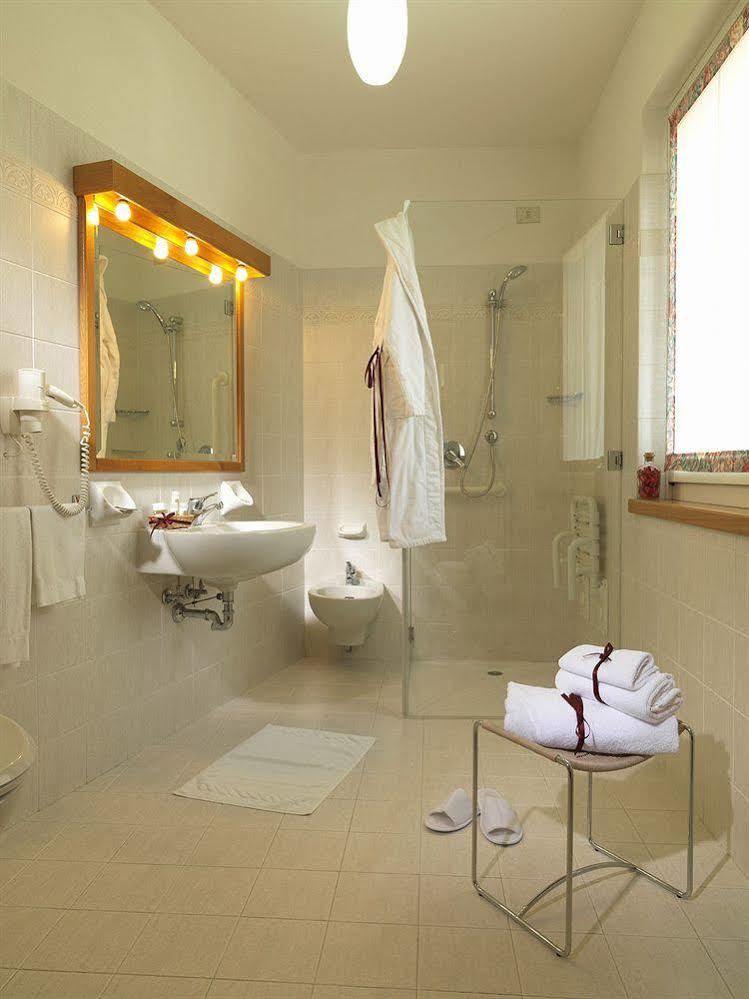 Residence Miralago Rooms & Apartments Manerba del Garda Ngoại thất bức ảnh