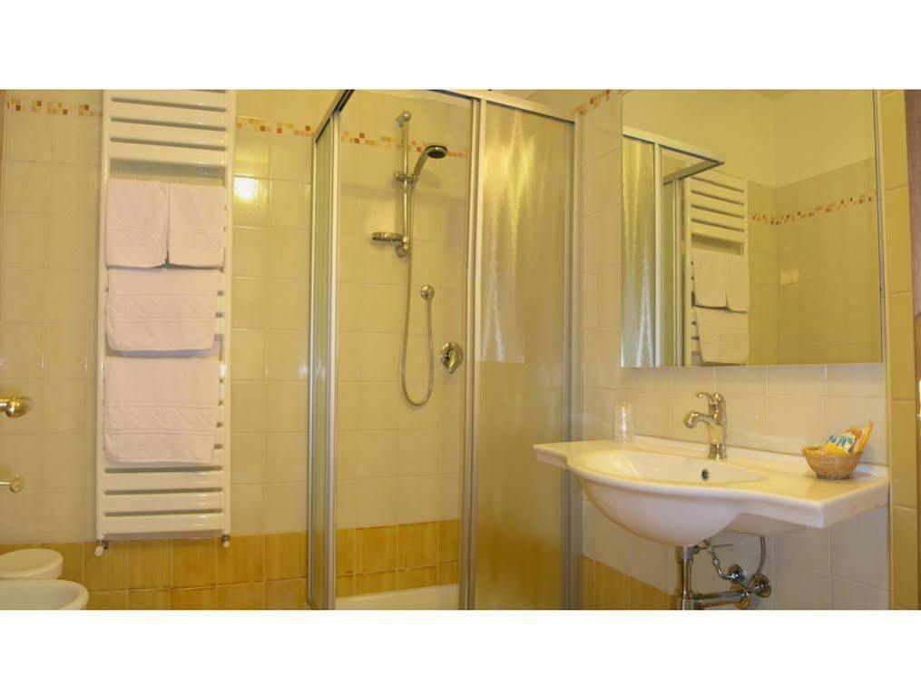 Residence Miralago Rooms & Apartments Manerba del Garda Ngoại thất bức ảnh