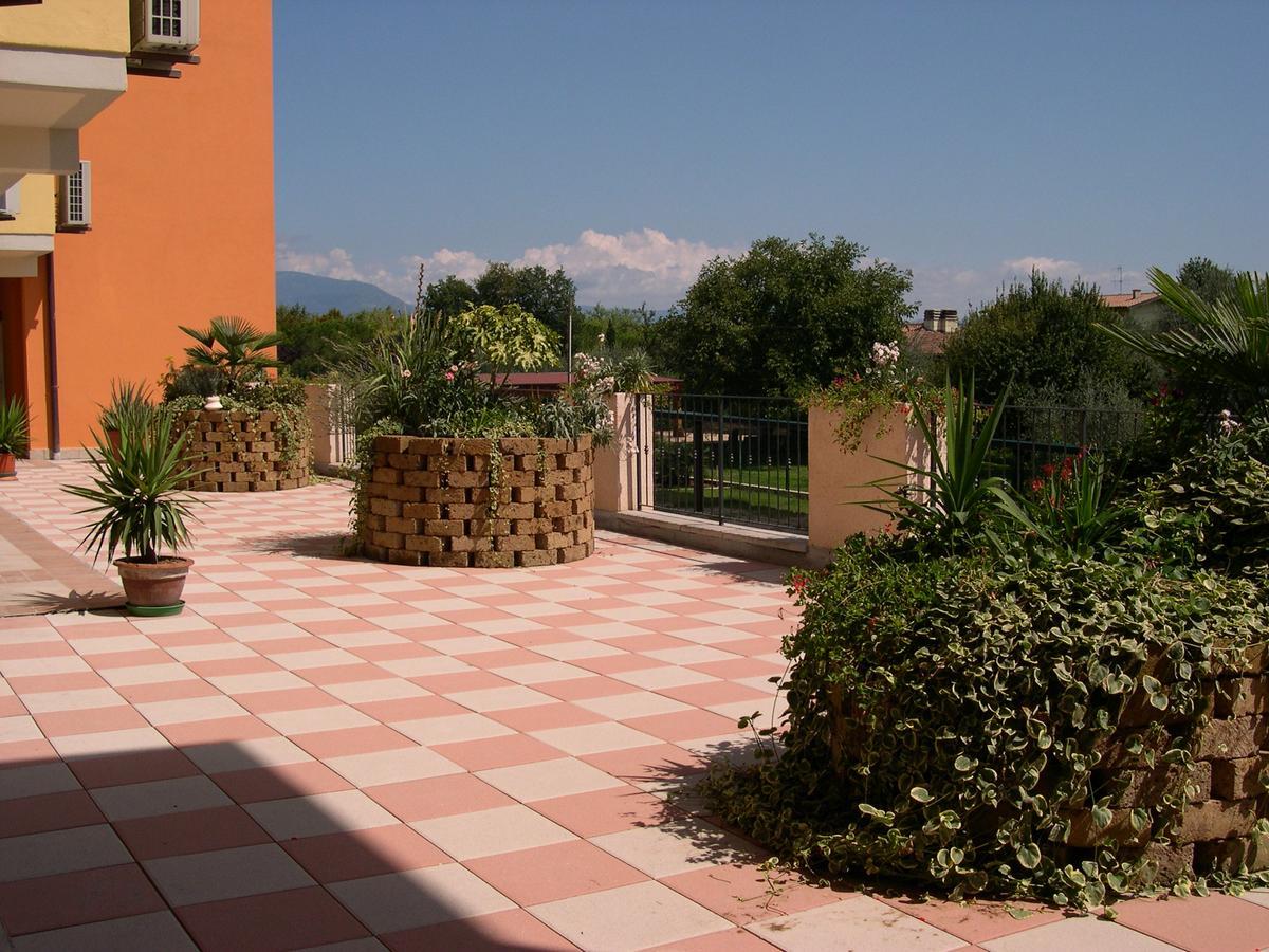 Residence Miralago Rooms & Apartments Manerba del Garda Ngoại thất bức ảnh