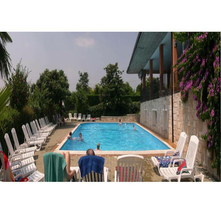Residence Miralago Rooms & Apartments Manerba del Garda Ngoại thất bức ảnh